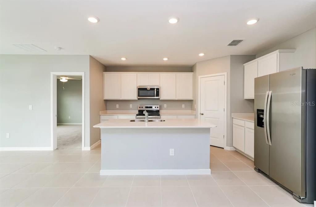 En Renta: $1,849 (4 camas, 2 baños, 1580 Pies cuadrados)