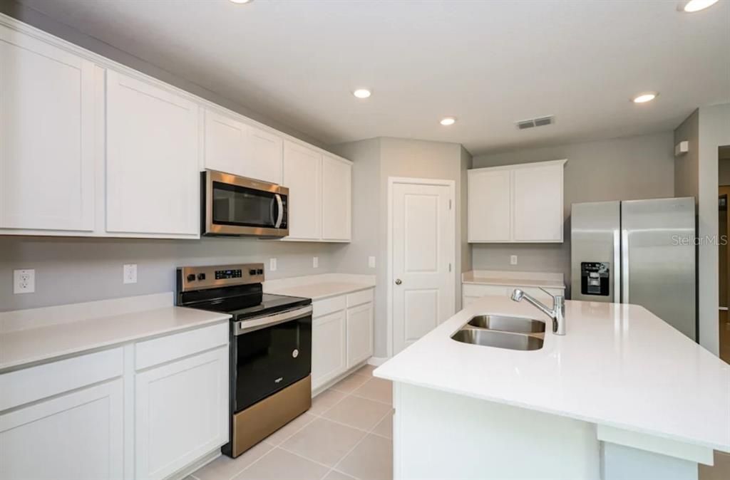 En Renta: $1,849 (4 camas, 2 baños, 1580 Pies cuadrados)