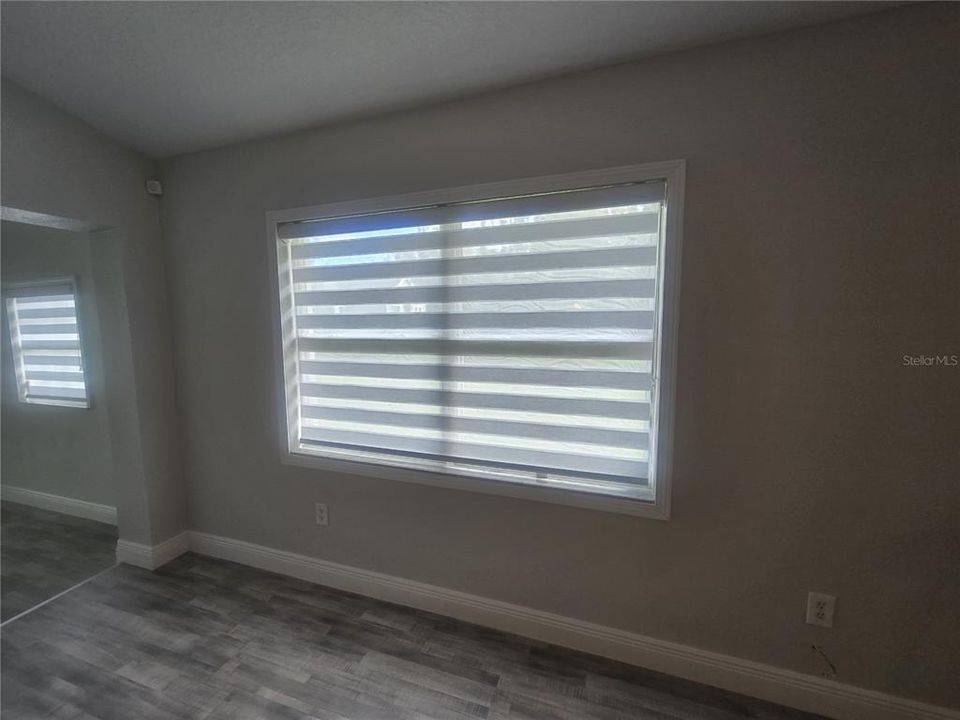 For Sale: $550,000 (3 beds, 3 baths, 2282 Square Feet)