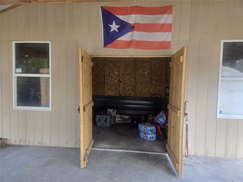 For Sale: $550,000 (3 beds, 3 baths, 2282 Square Feet)