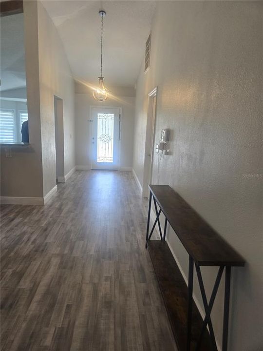 For Sale: $550,000 (3 beds, 3 baths, 2282 Square Feet)