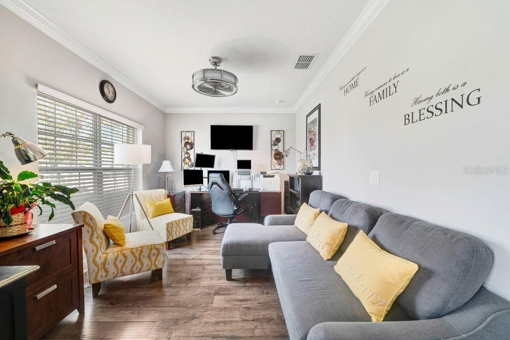 For Sale: $369,900 (3 beds, 2 baths, 1695 Square Feet)