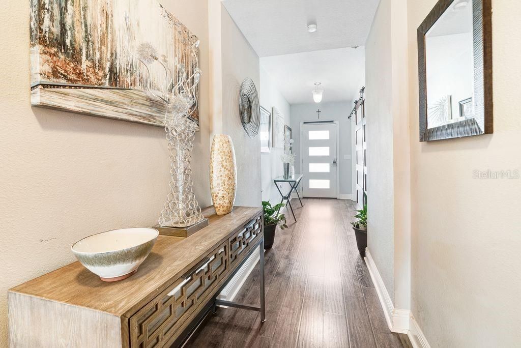 For Sale: $369,900 (3 beds, 2 baths, 1695 Square Feet)