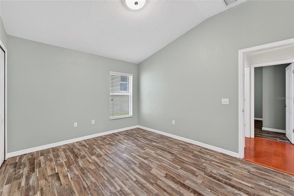 出租: $2,500 (4 贝兹, 2 浴室, 2070 平方英尺)