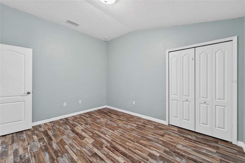 出租: $2,500 (4 贝兹, 2 浴室, 2070 平方英尺)