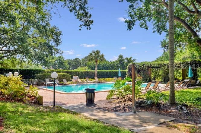 For Sale: $220,000 (2 beds, 2 baths, 920 Square Feet)