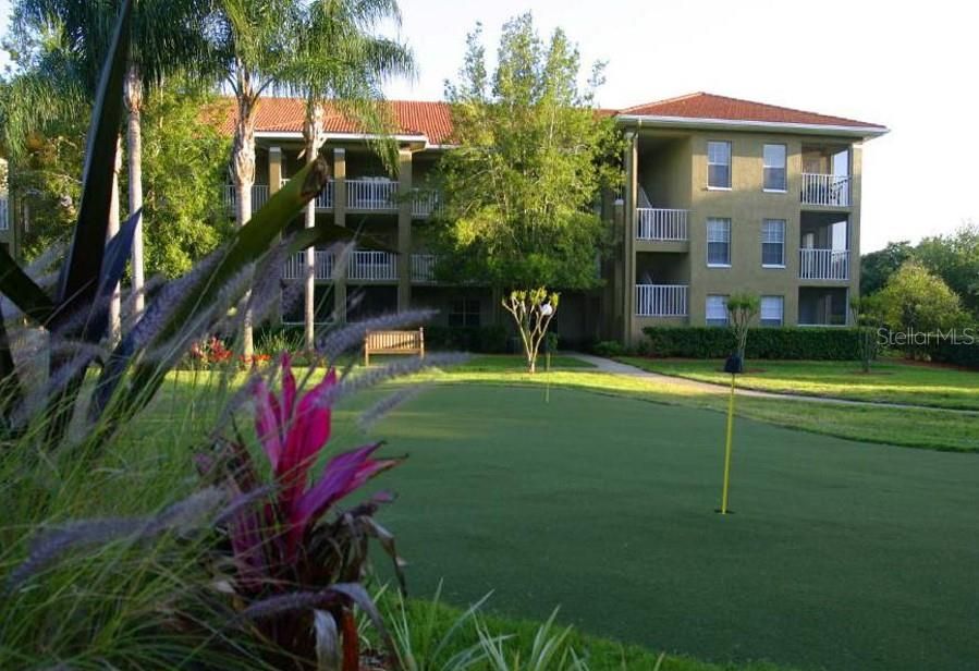 For Sale: $220,000 (2 beds, 2 baths, 920 Square Feet)