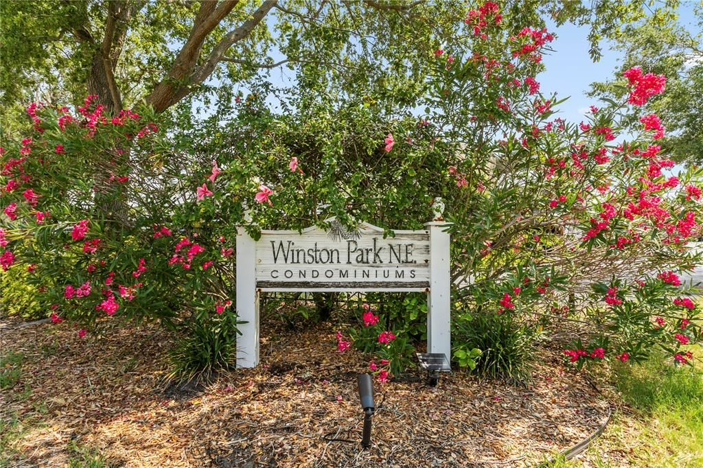 For Sale: $240,000 (2 beds, 2 baths, 1035 Square Feet)