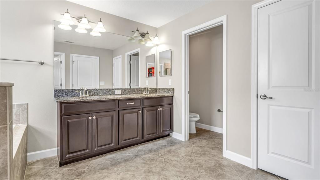 For Rent: $3,000 (4 beds, 2 baths, 2334 Square Feet)