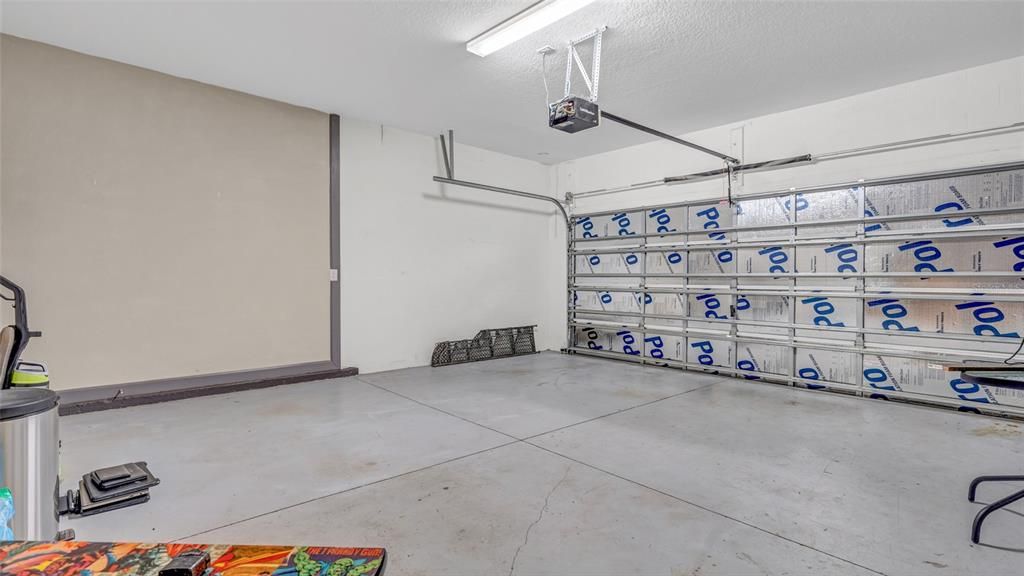 For Rent: $3,000 (4 beds, 2 baths, 2334 Square Feet)