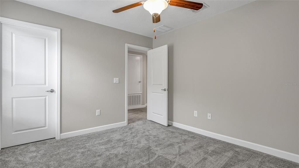 For Rent: $3,000 (4 beds, 2 baths, 2334 Square Feet)