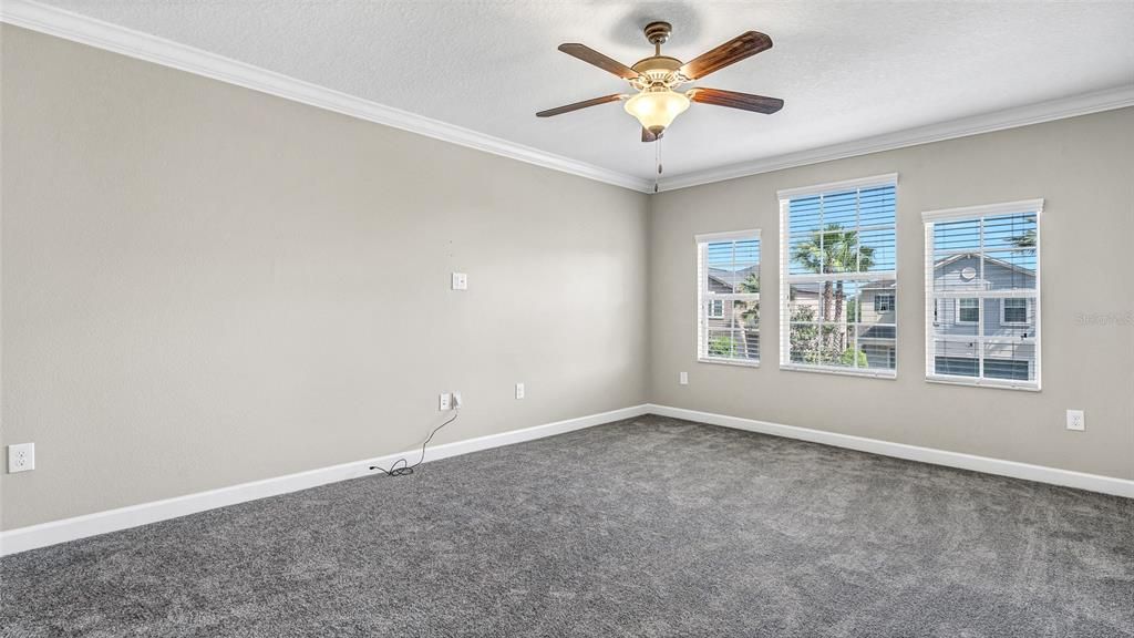 For Rent: $3,000 (4 beds, 2 baths, 2334 Square Feet)