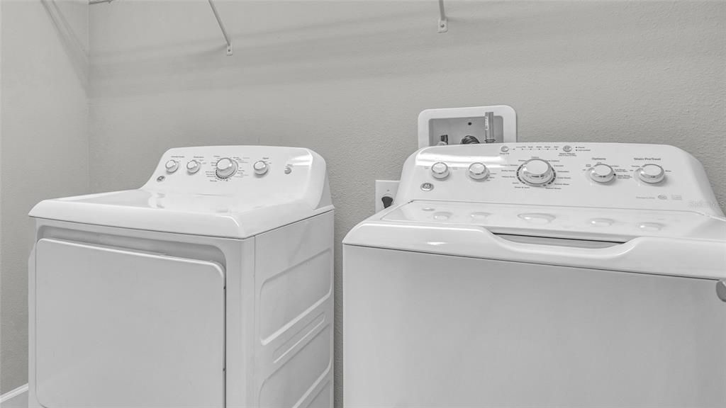 For Rent: $3,000 (4 beds, 2 baths, 2334 Square Feet)