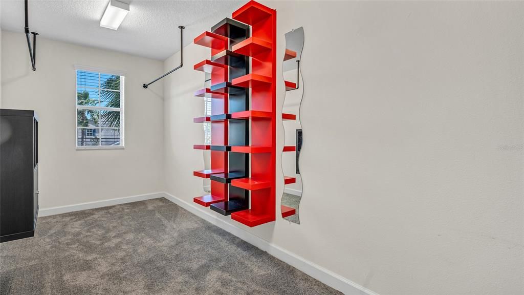 For Rent: $3,000 (4 beds, 2 baths, 2334 Square Feet)