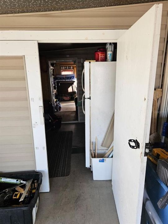 For Sale: $176,500 (2 beds, 2 baths, 820 Square Feet)