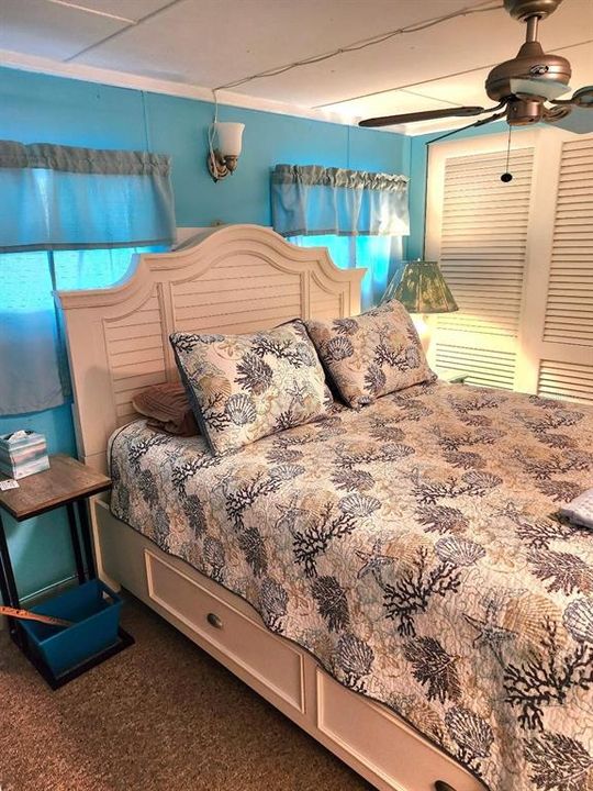 For Sale: $176,500 (2 beds, 2 baths, 820 Square Feet)