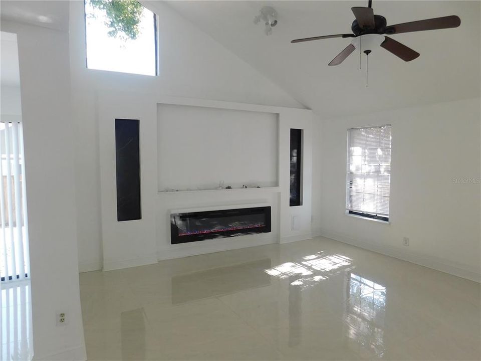 For Sale: $449,000 (3 beds, 2 baths, 2032 Square Feet)