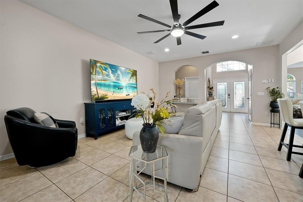 На продажу: $620,000 (5 спален, 4 ванн, 3119 Квадратных фут)