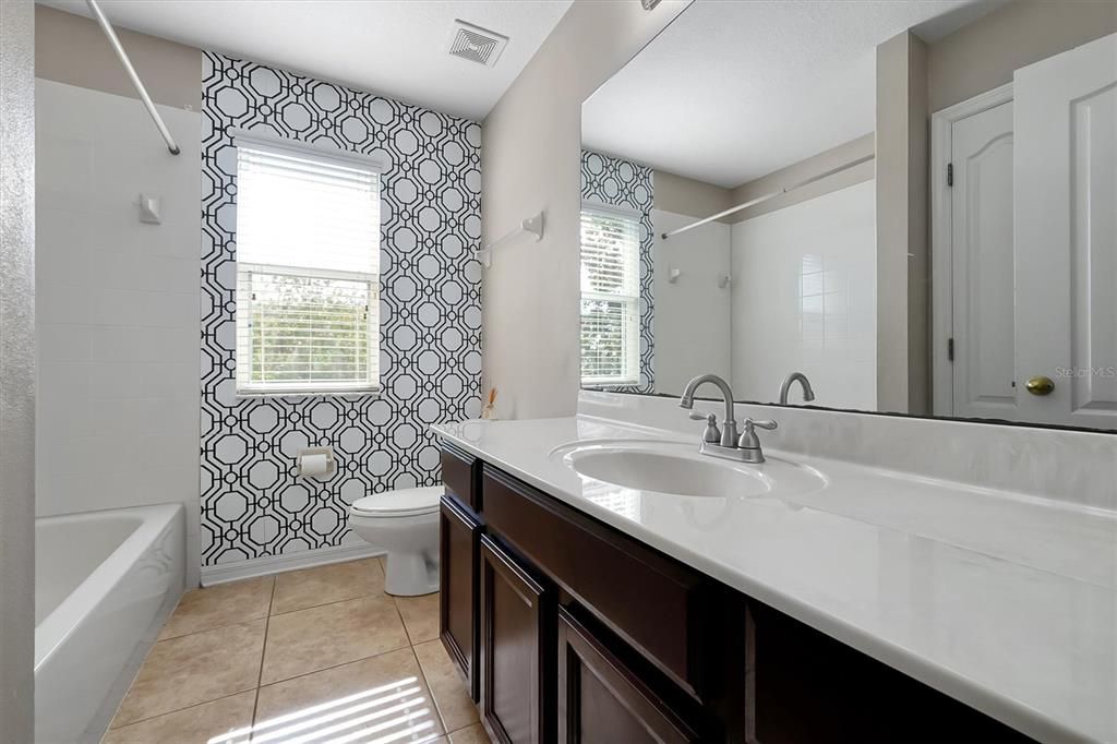 На продажу: $620,000 (5 спален, 4 ванн, 3119 Квадратных фут)