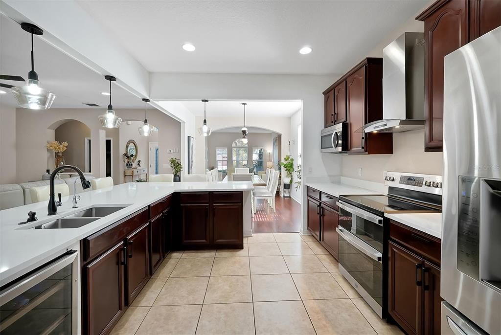 На продажу: $620,000 (5 спален, 4 ванн, 3119 Квадратных фут)