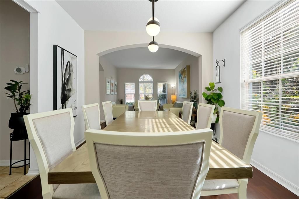 На продажу: $620,000 (5 спален, 4 ванн, 3119 Квадратных фут)