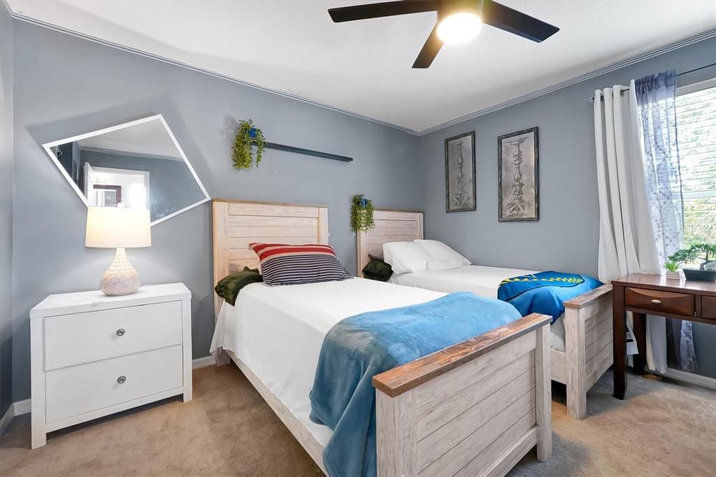 На продажу: $620,000 (5 спален, 4 ванн, 3119 Квадратных фут)