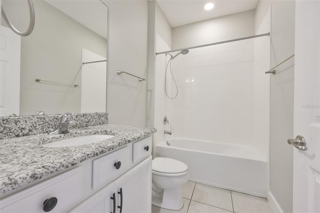 En Renta: $3,500 (4 camas, 3 baños, 2303 Pies cuadrados)