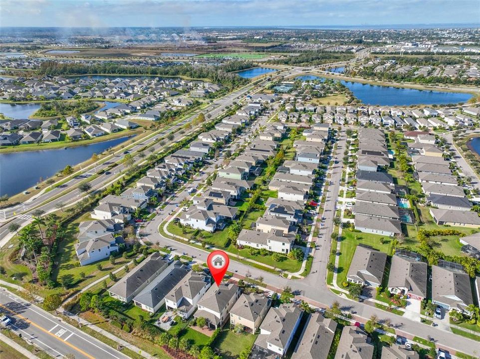 En Renta: $3,500 (4 camas, 3 baños, 2303 Pies cuadrados)