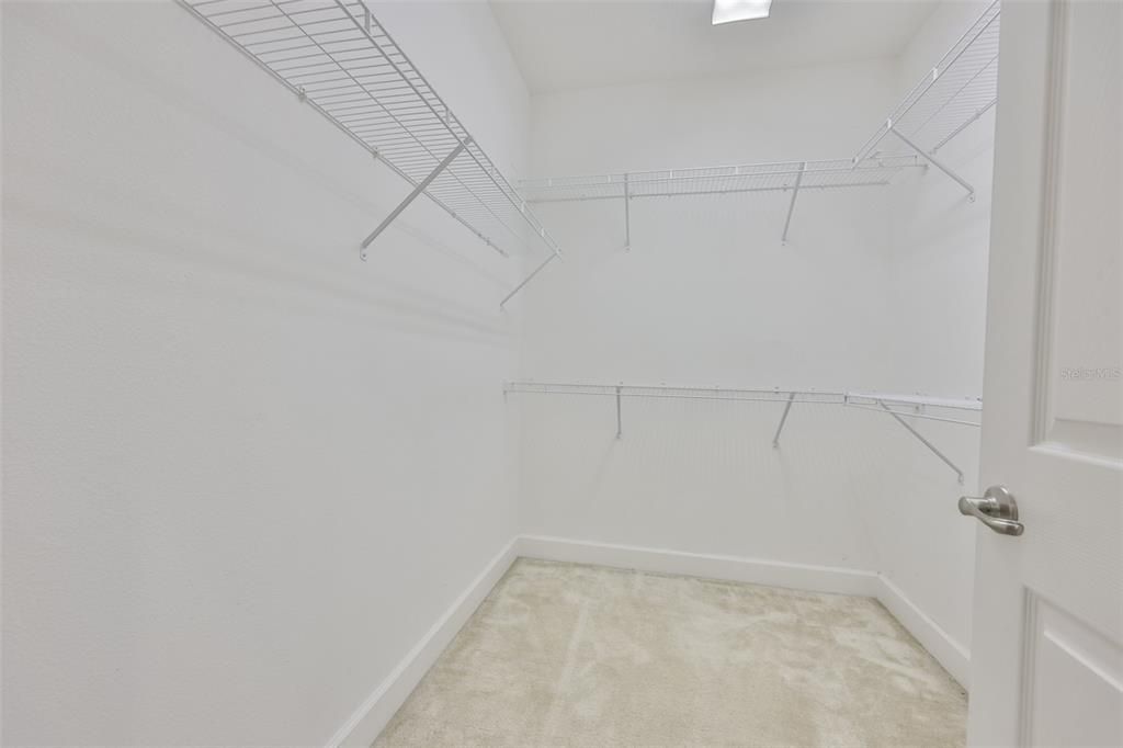 En Renta: $3,500 (4 camas, 3 baños, 2303 Pies cuadrados)