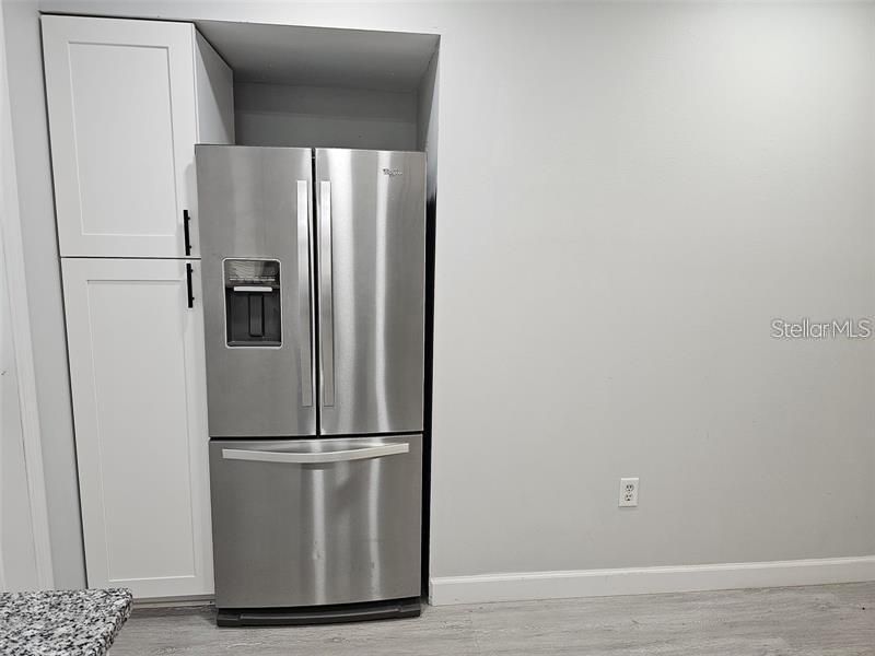 For Rent: $2,200 (3 beds, 2 baths, 1200 Square Feet)