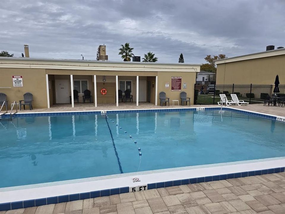 For Rent: $1,495 (2 beds, 1 baths, 885 Square Feet)