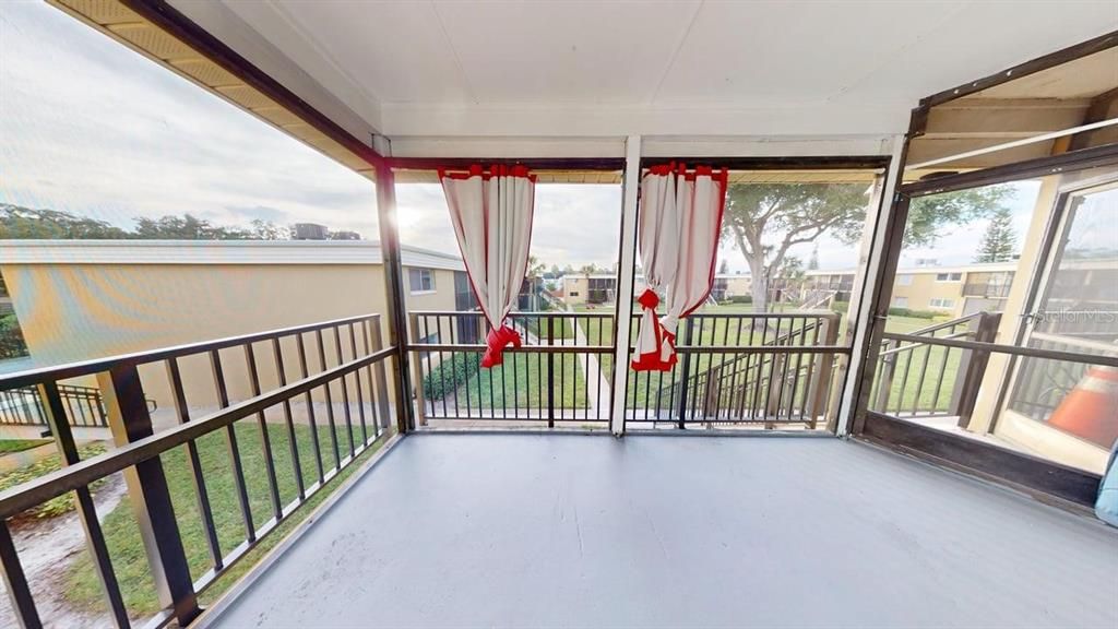 For Rent: $1,495 (2 beds, 1 baths, 885 Square Feet)