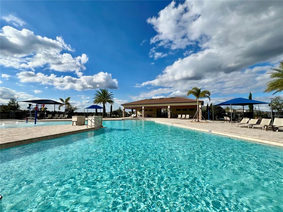 En Renta: $2,750 (4 camas, 2 baños, 2471 Pies cuadrados)