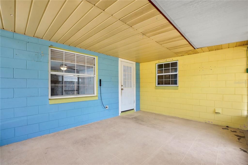 For Sale: $369,999 (3 beds, 2 baths, 1892 Square Feet)