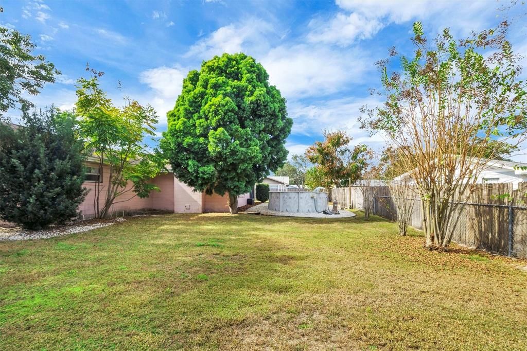 For Sale: $369,999 (3 beds, 2 baths, 1892 Square Feet)