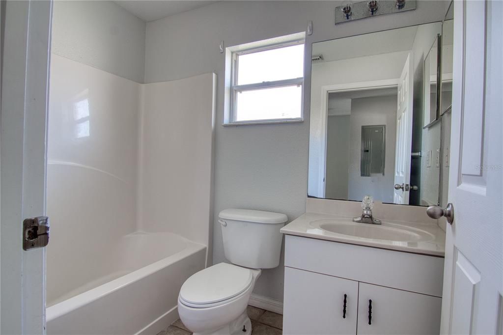 En Renta: $1,550 (3 camas, 2 baños, 1249 Pies cuadrados)