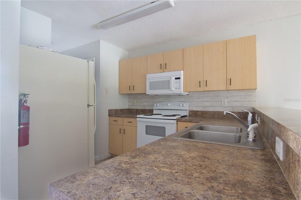 En Renta: $1,550 (3 camas, 2 baños, 1249 Pies cuadrados)