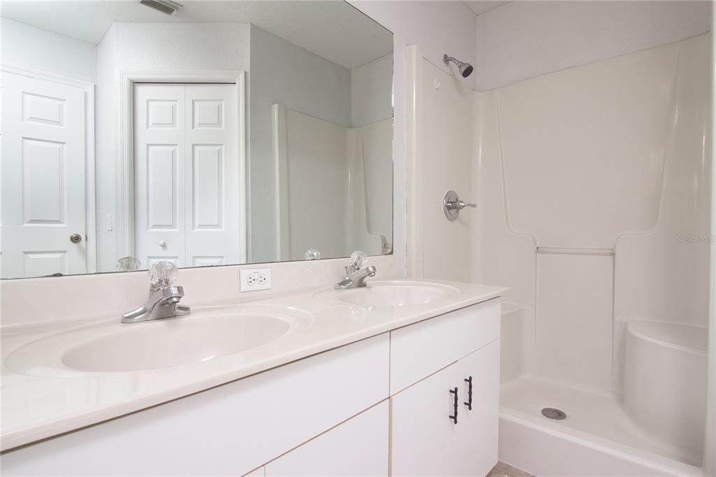 En Renta: $1,550 (3 camas, 2 baños, 1249 Pies cuadrados)