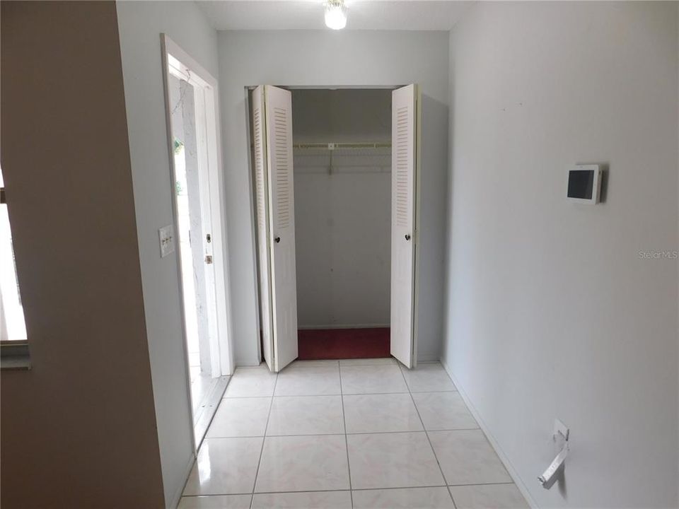 На продажу: $329,900 (2 спален, 2 ванн, 1438 Квадратных фут)