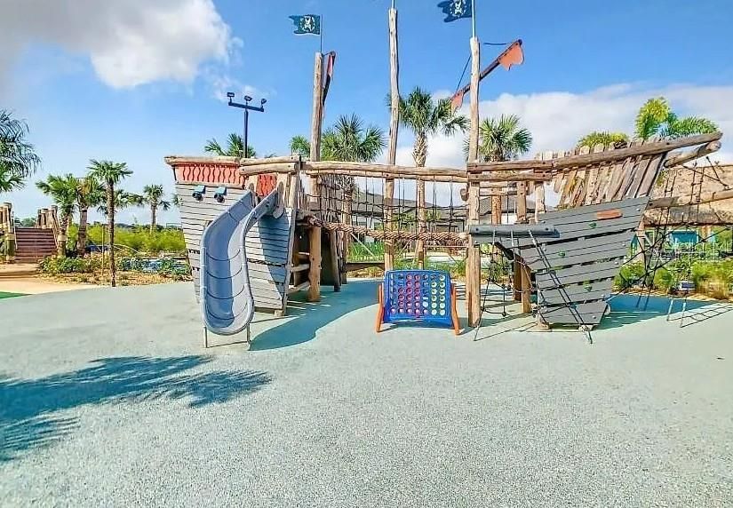 For Rent: $2,400 (3 beds, 2 baths, 1329 Square Feet)