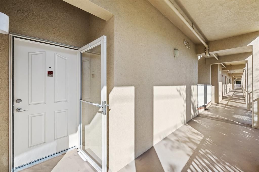 出租: $2,500 (3 贝兹, 2 浴室, 1588 平方英尺)