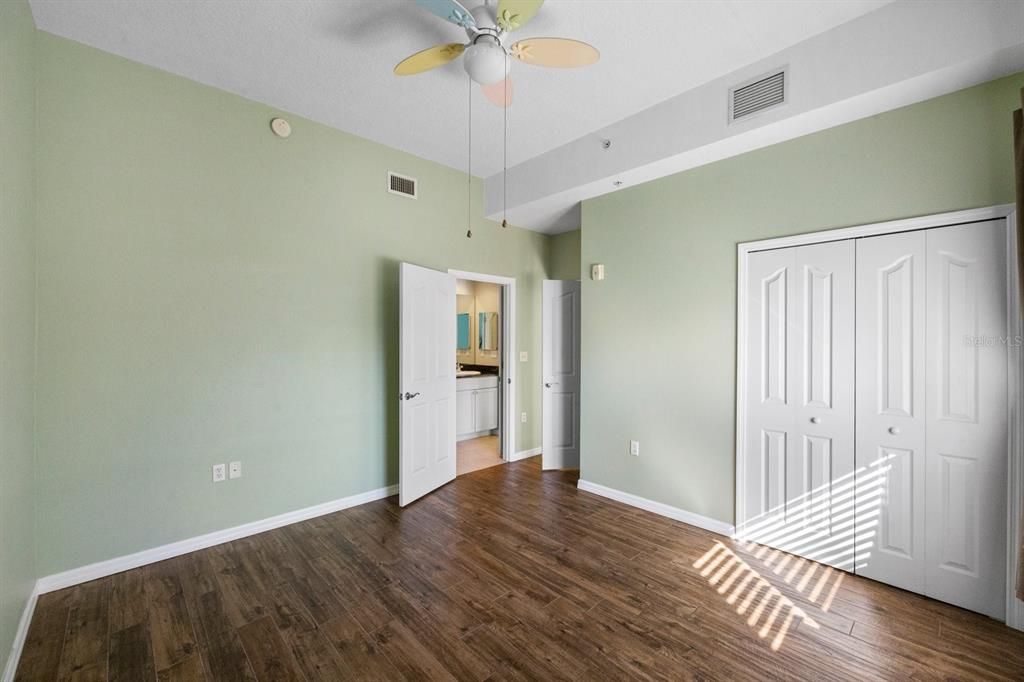 出租: $2,500 (3 贝兹, 2 浴室, 1588 平方英尺)