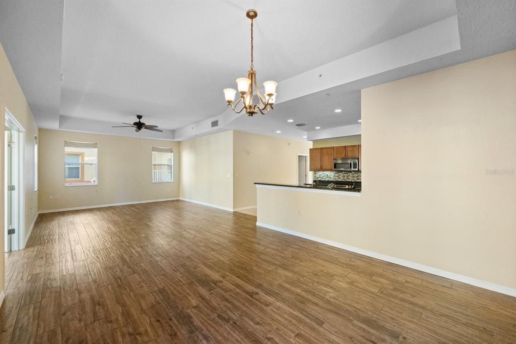 出租: $2,500 (3 贝兹, 2 浴室, 1588 平方英尺)