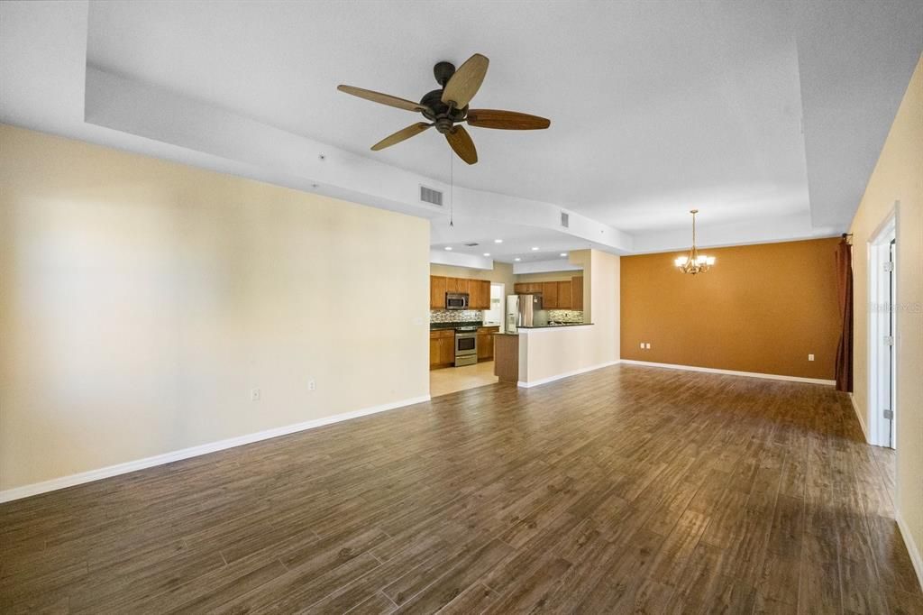 出租: $2,500 (3 贝兹, 2 浴室, 1588 平方英尺)