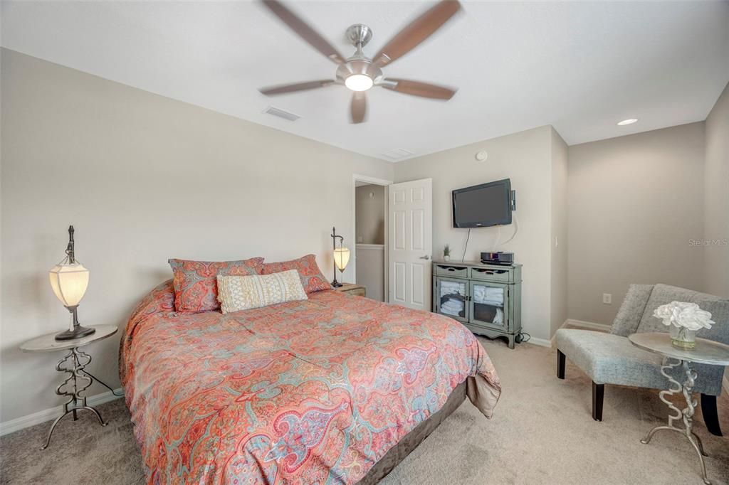 For Sale: $270,000 (3 beds, 2 baths, 1650 Square Feet)