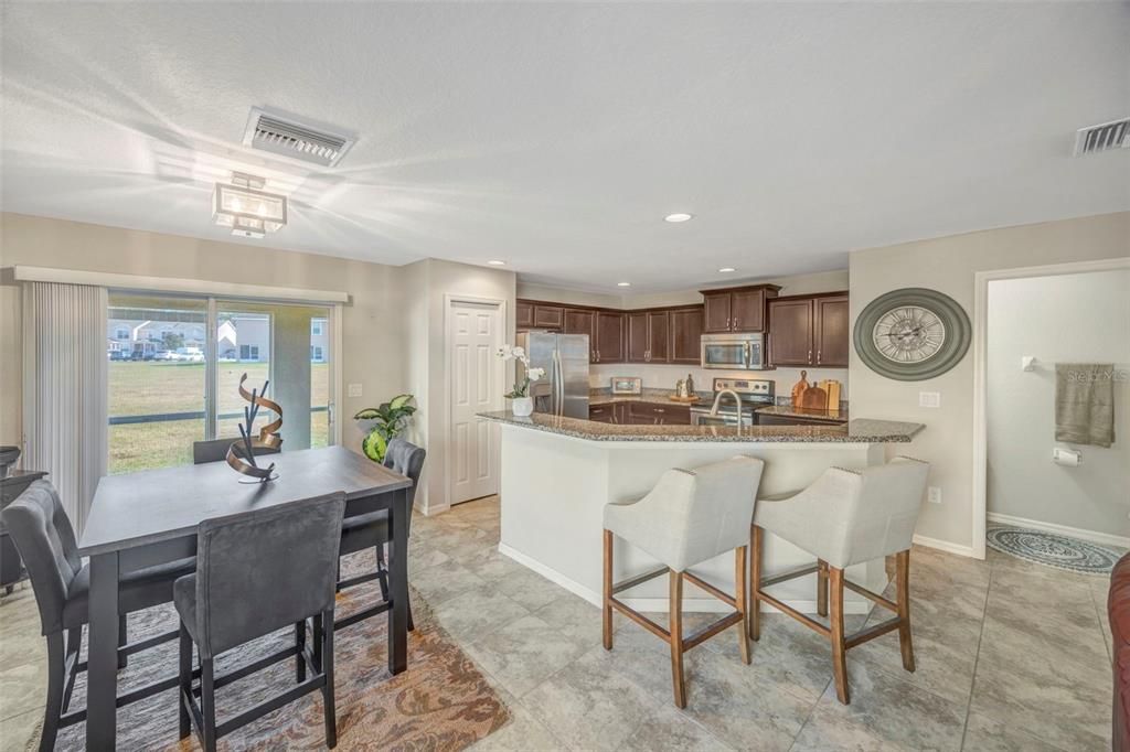 For Sale: $270,000 (3 beds, 2 baths, 1650 Square Feet)