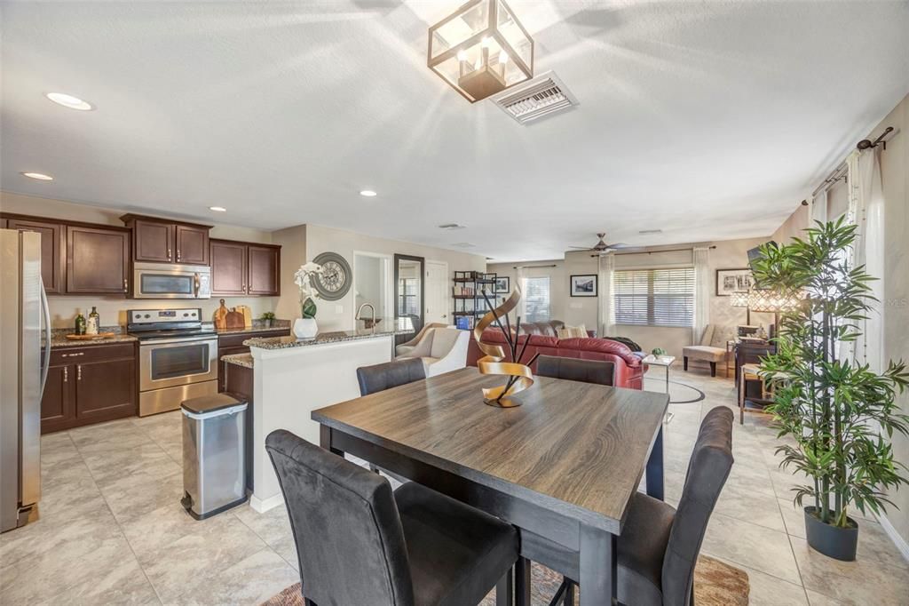 For Sale: $270,000 (3 beds, 2 baths, 1650 Square Feet)