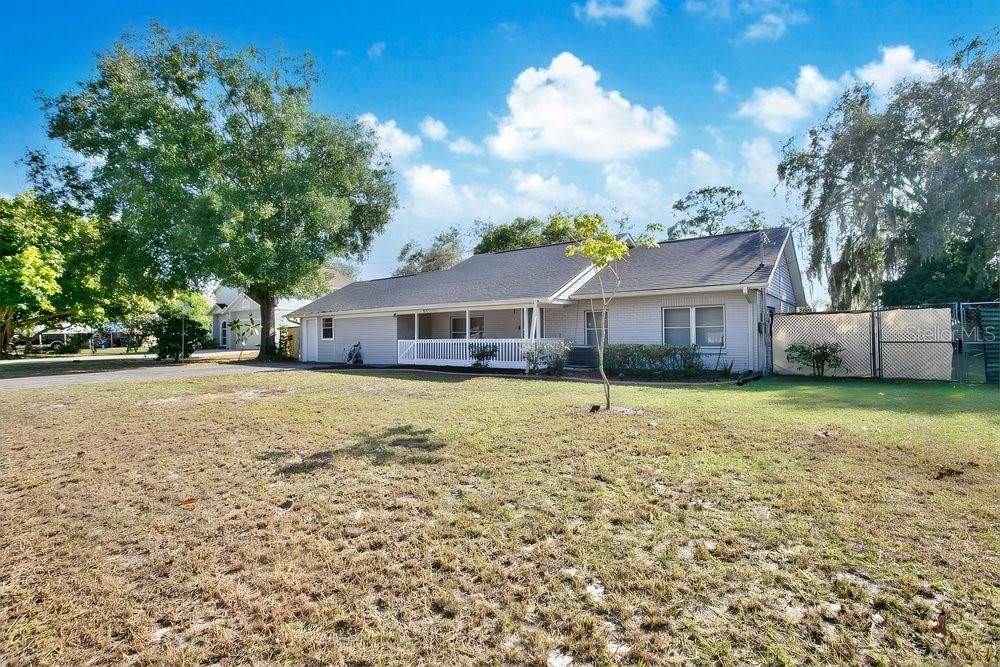 For Sale: $440,000 (3 beds, 2 baths, 1625 Square Feet)