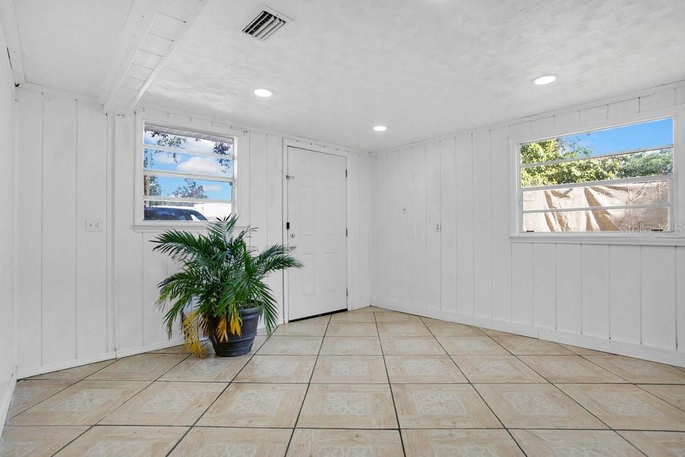 For Sale: $440,000 (3 beds, 2 baths, 1625 Square Feet)