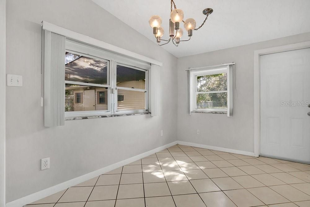 For Sale: $440,000 (3 beds, 2 baths, 1625 Square Feet)